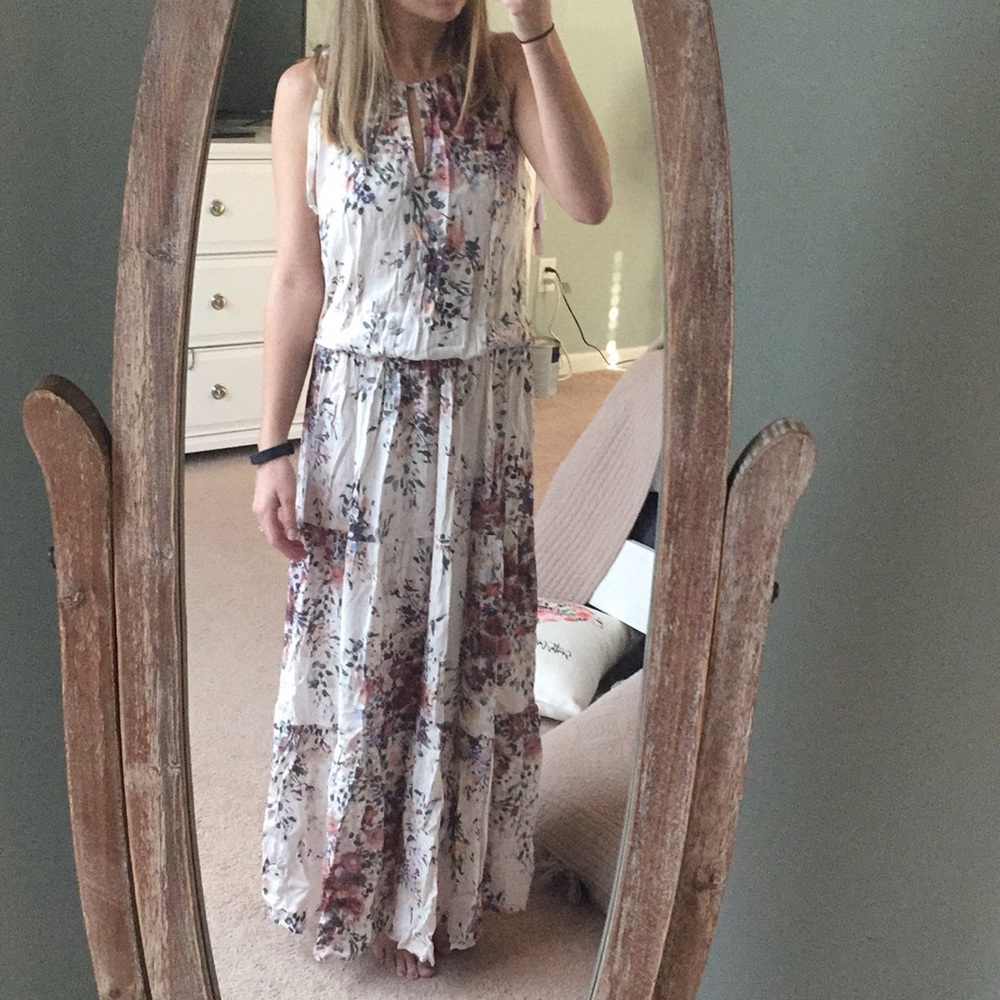 Floral maxi dress! New with tags